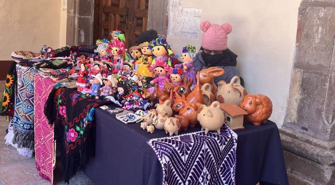 Invita SECULT al Bazar Artesanal Ar Tai dedicado a Pinal de Amoles