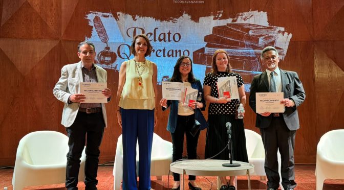 Presenta López Birlain el libro Relato Queretano